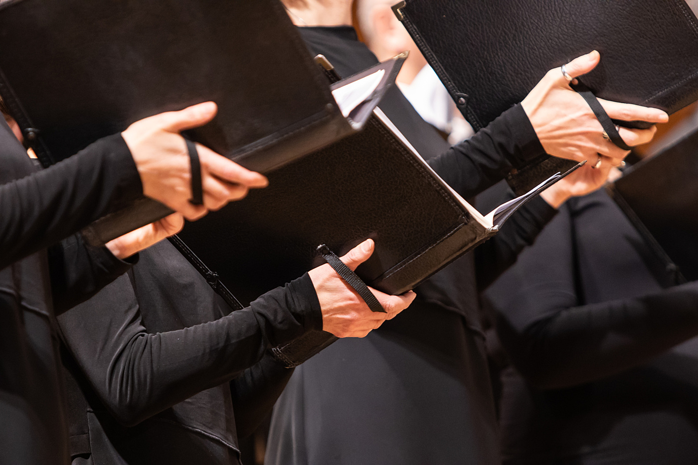 Choir Singing i Stock 1447119629