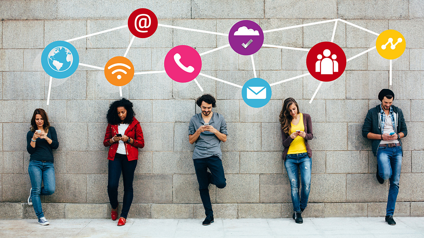 Tech social connected i Stock 508346260